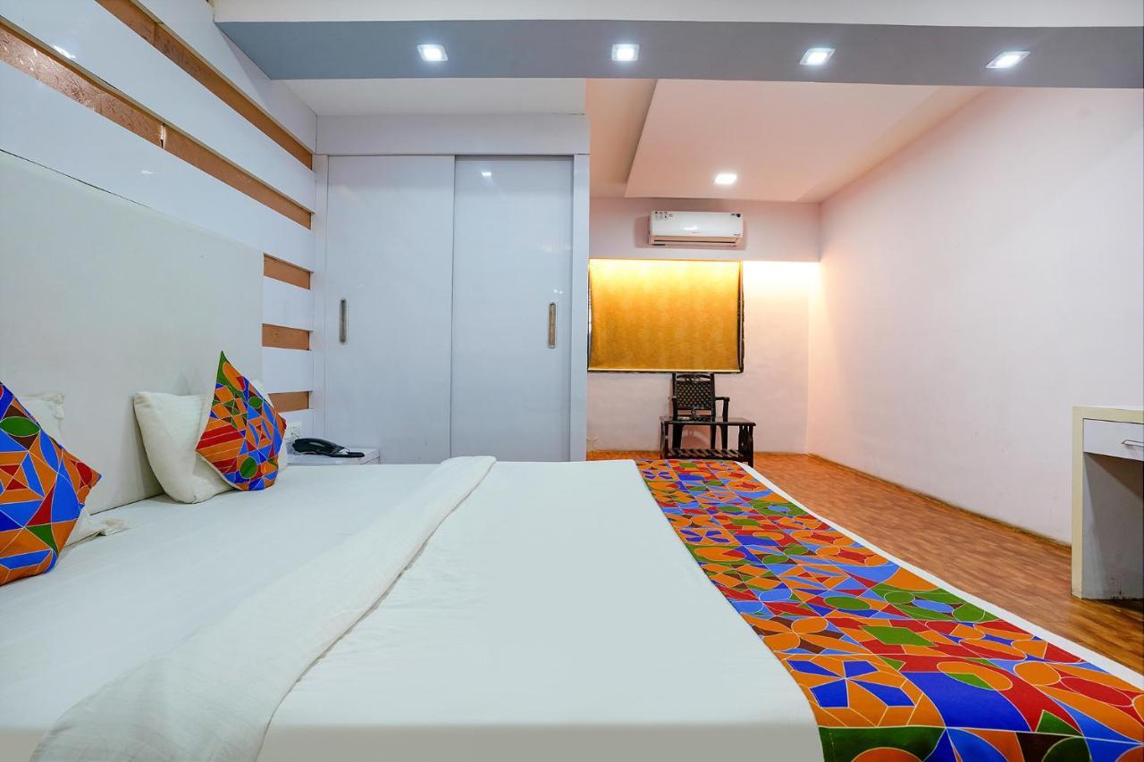 Fabexpress Vinyasa Residency Hotel Bajandar Kültér fotó