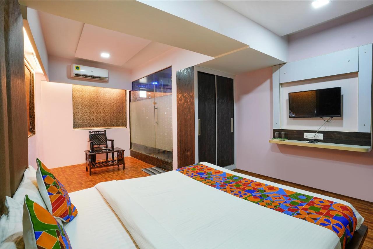 Fabexpress Vinyasa Residency Hotel Bajandar Kültér fotó