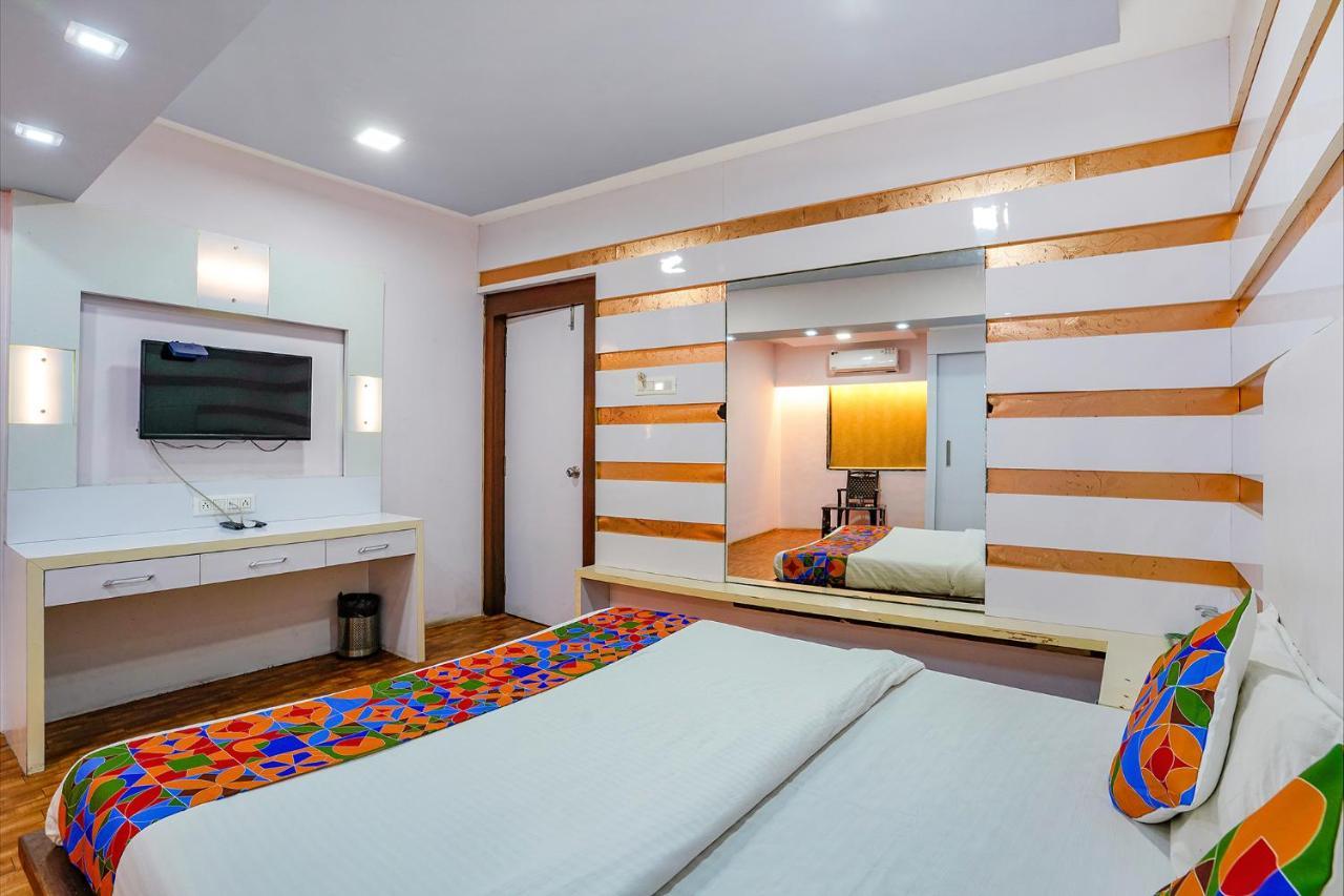 Fabexpress Vinyasa Residency Hotel Bajandar Kültér fotó