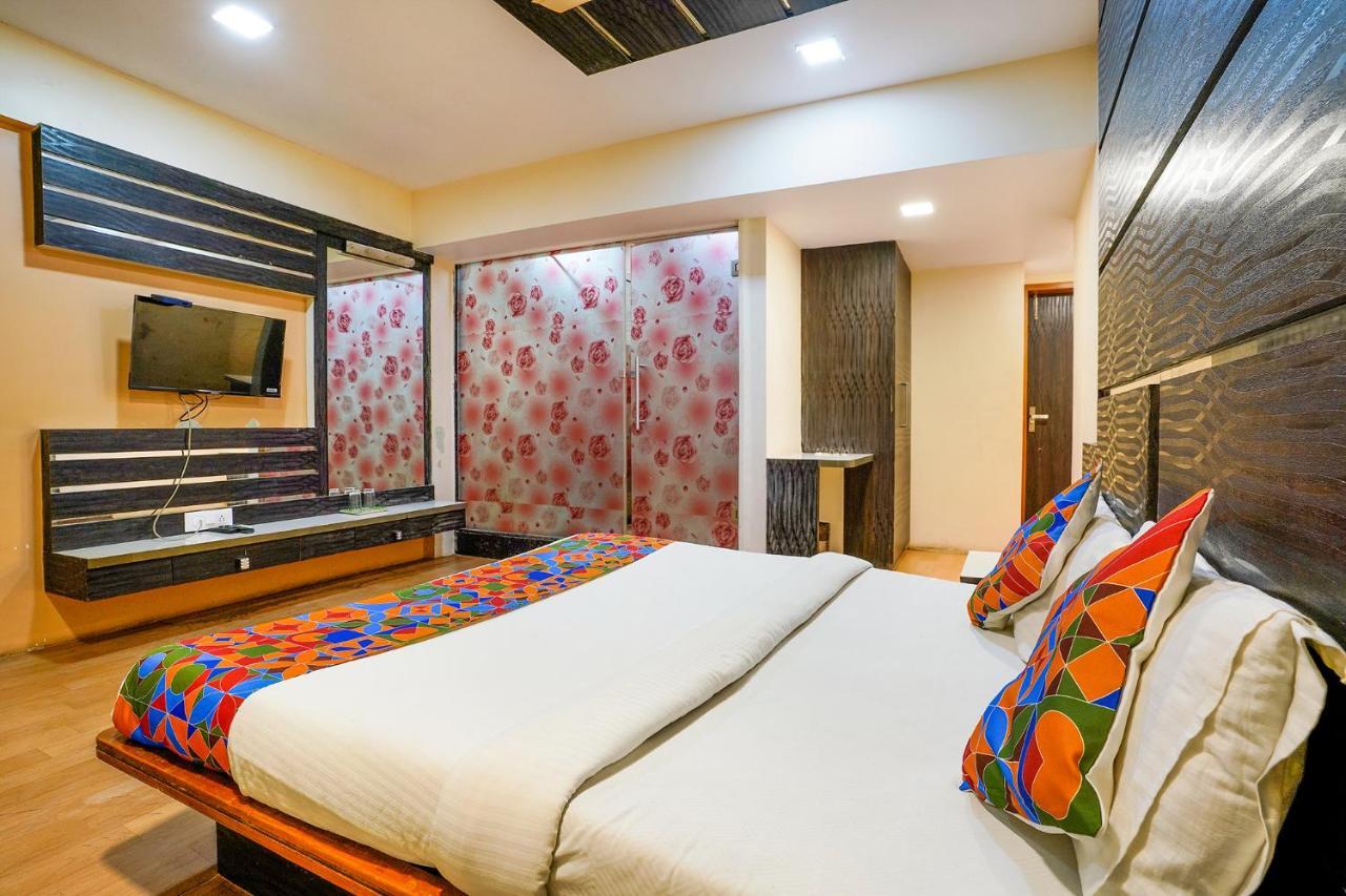 Fabexpress Vinyasa Residency Hotel Bajandar Kültér fotó